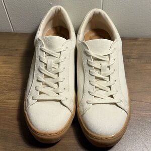Universal Thread Canvas Sneakers